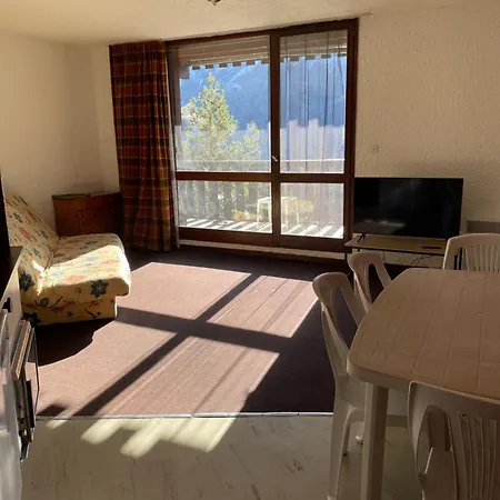 Apartment T2 Praloup 1500 Uvernet-Fours